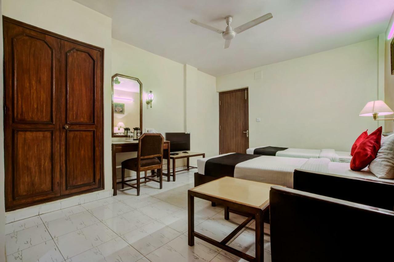 Oyo 1864 Hotel Yuvraj Ranchi Zewnętrze zdjęcie