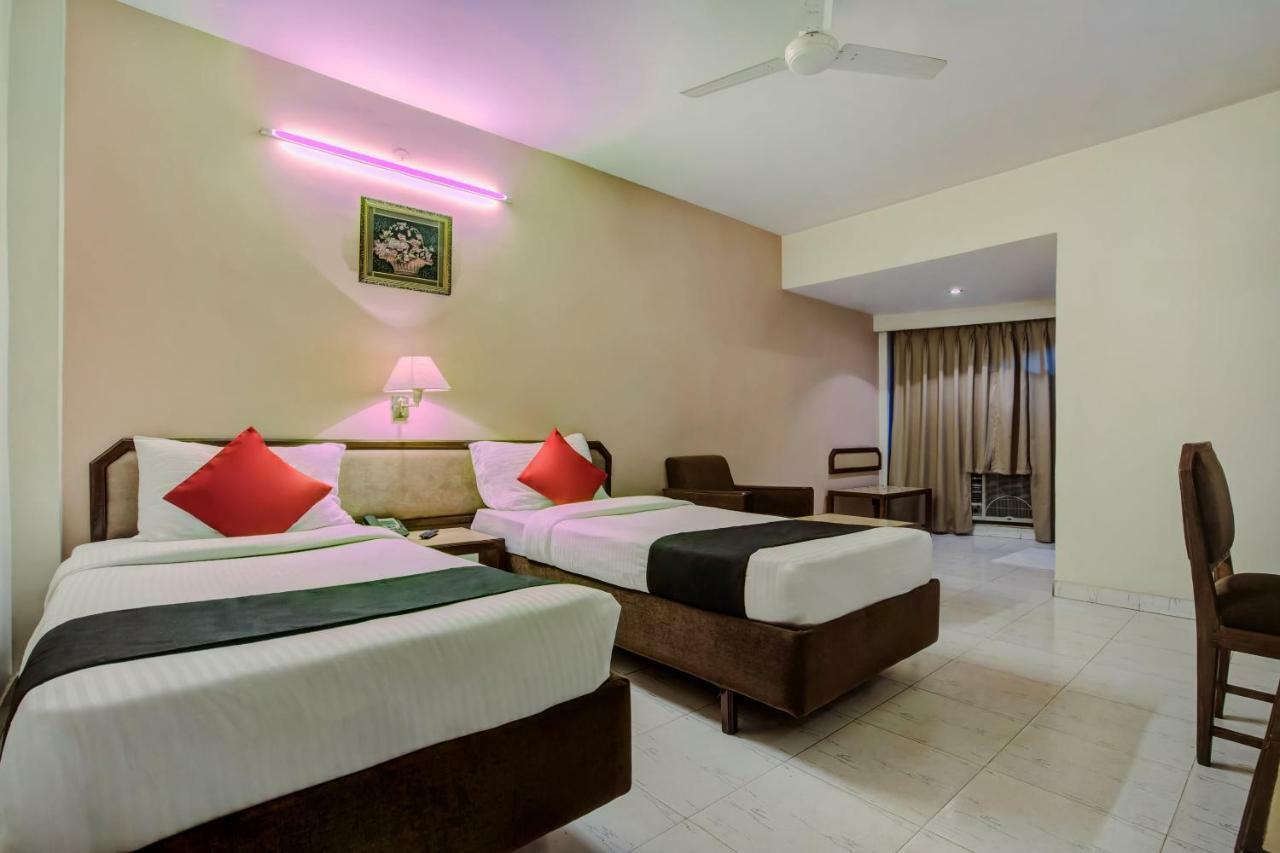 Oyo 1864 Hotel Yuvraj Ranchi Zewnętrze zdjęcie